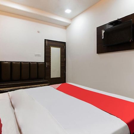 Oyo 48489 Adarsh Plaza Hotel Saharanpur Exterior photo