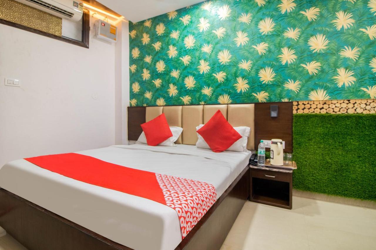 Oyo 48489 Adarsh Plaza Hotel Saharanpur Exterior photo